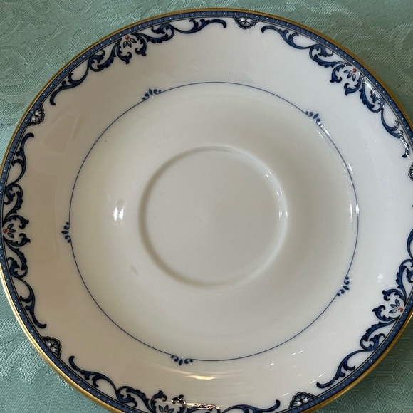 LENOX PRESIDENTIAL COLLECTION LIBERTY FOOTED CUP AND SAUCER 🦅 - Picture 4 of 5